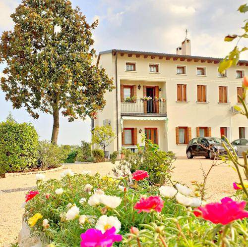 Farra di Soligo Apartment | 300 m² Apartment ∙ 4 bedrooms ∙ 12 guests