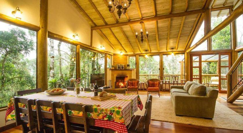 Campos do Jordao House | 300 m² House ∙ 4 bedrooms ∙ 11 guests