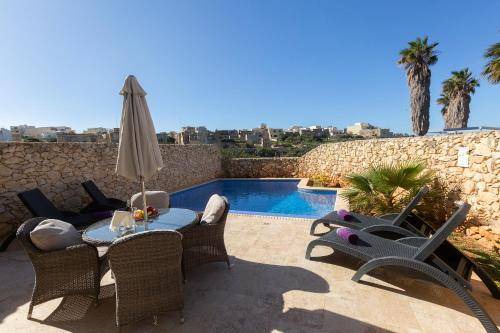 Munxar Villa | 300 m² Villa ∙ 4 bedrooms ∙ 10 guests