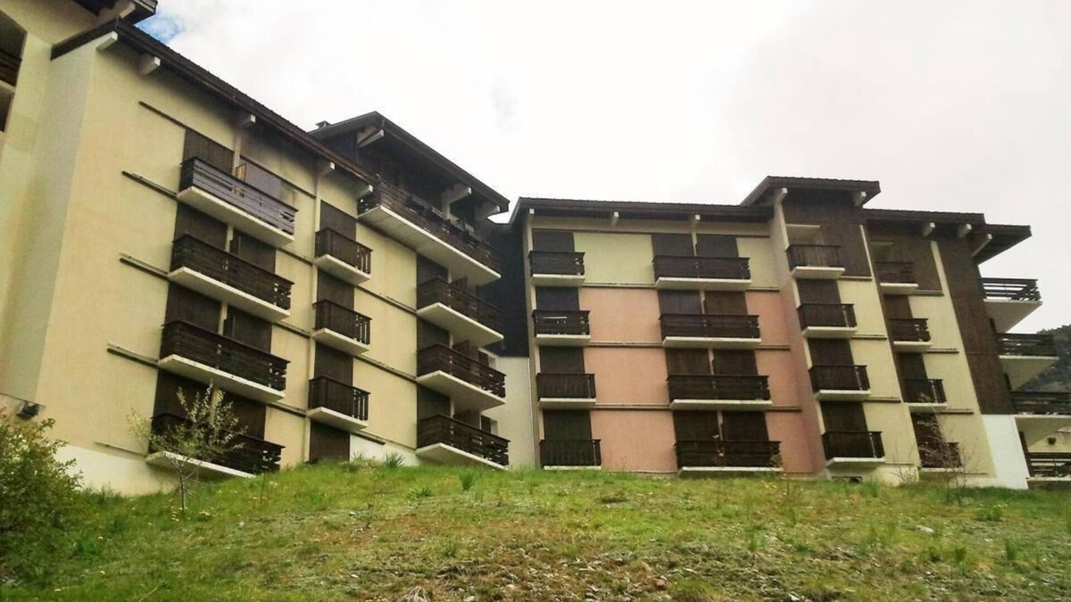 Mont-de-Lans Apartment | 300m from ski slopes, 3rd floor, balcony, tv, ski locker, 22m², Les 2 Alpes