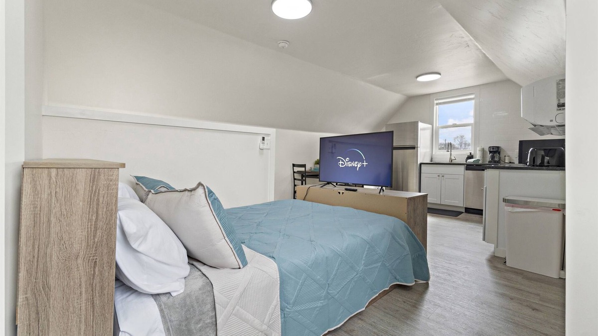 Nampa Apartment | 300Mbps°Smart TV°Full Kitchen°Self Check-In°W/D