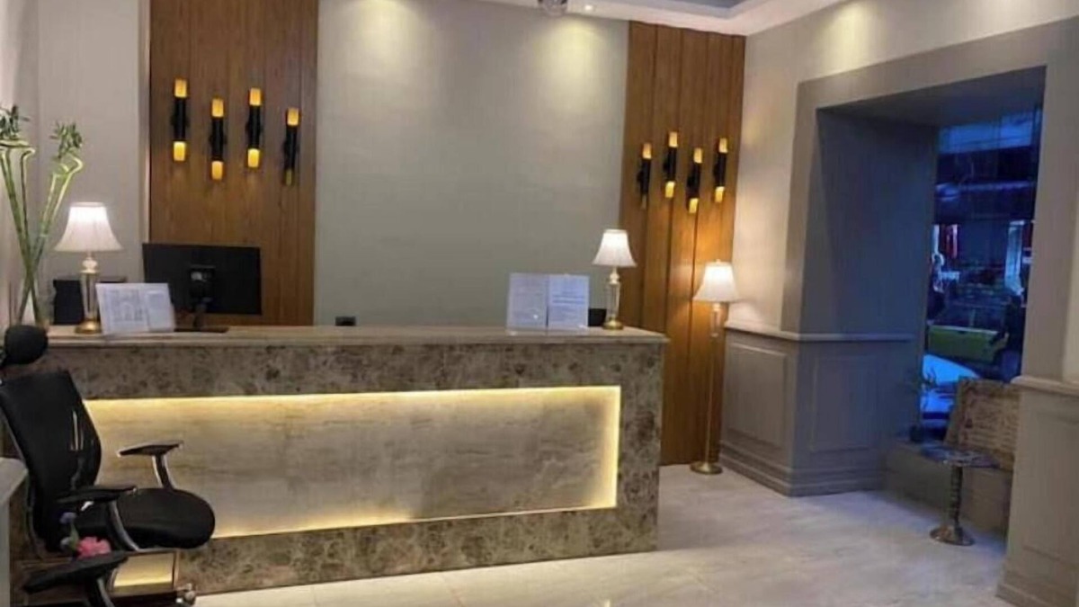 Muharam Bik Apartment | 302 Golden Hoster Downtown