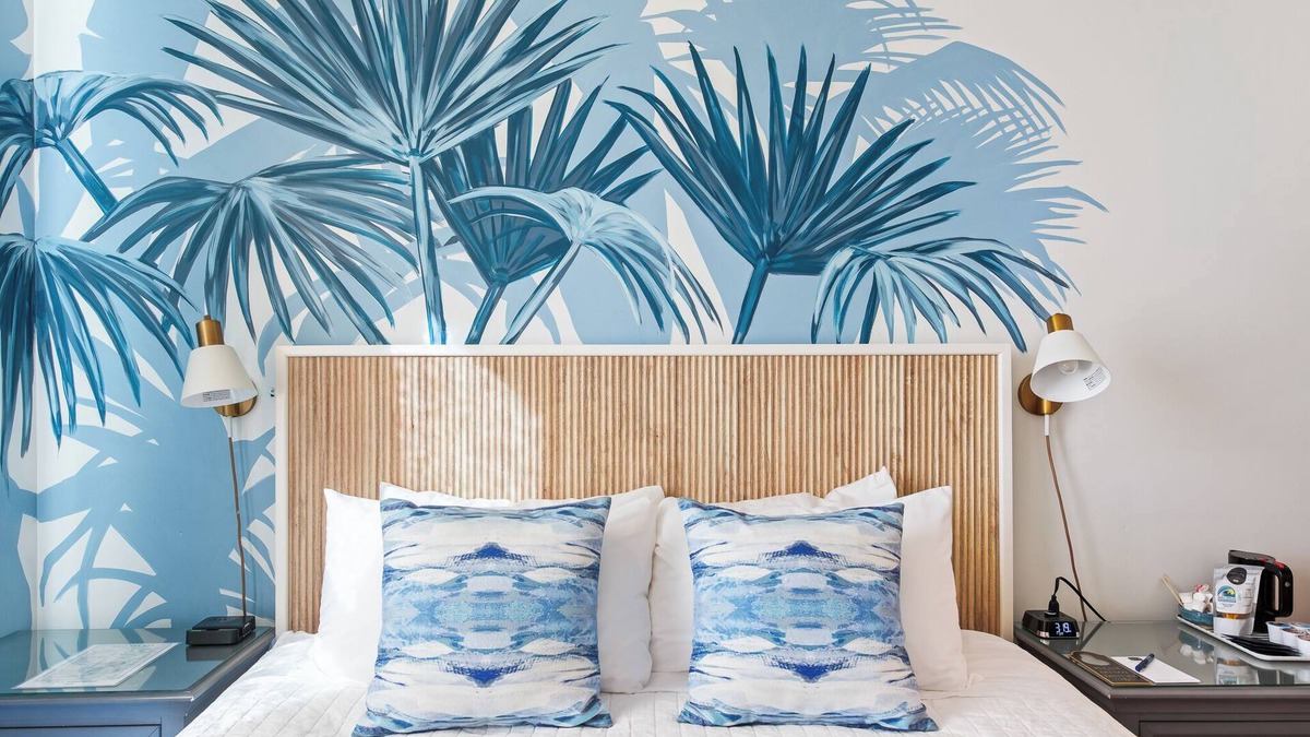West Panama City Beach Hotel | 302 Rosemary Beach Inn - Includes Beach Chairs & Complimentary Breakfast + Access to 4 Pools