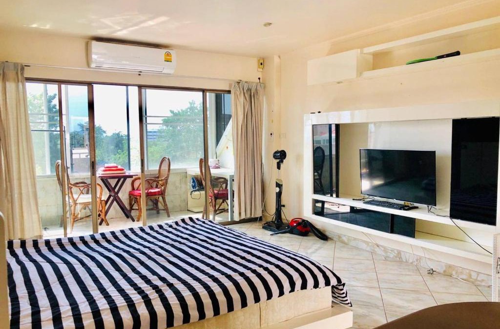 Pratumnak Hill House | 303 40sqm jomtien hill resort