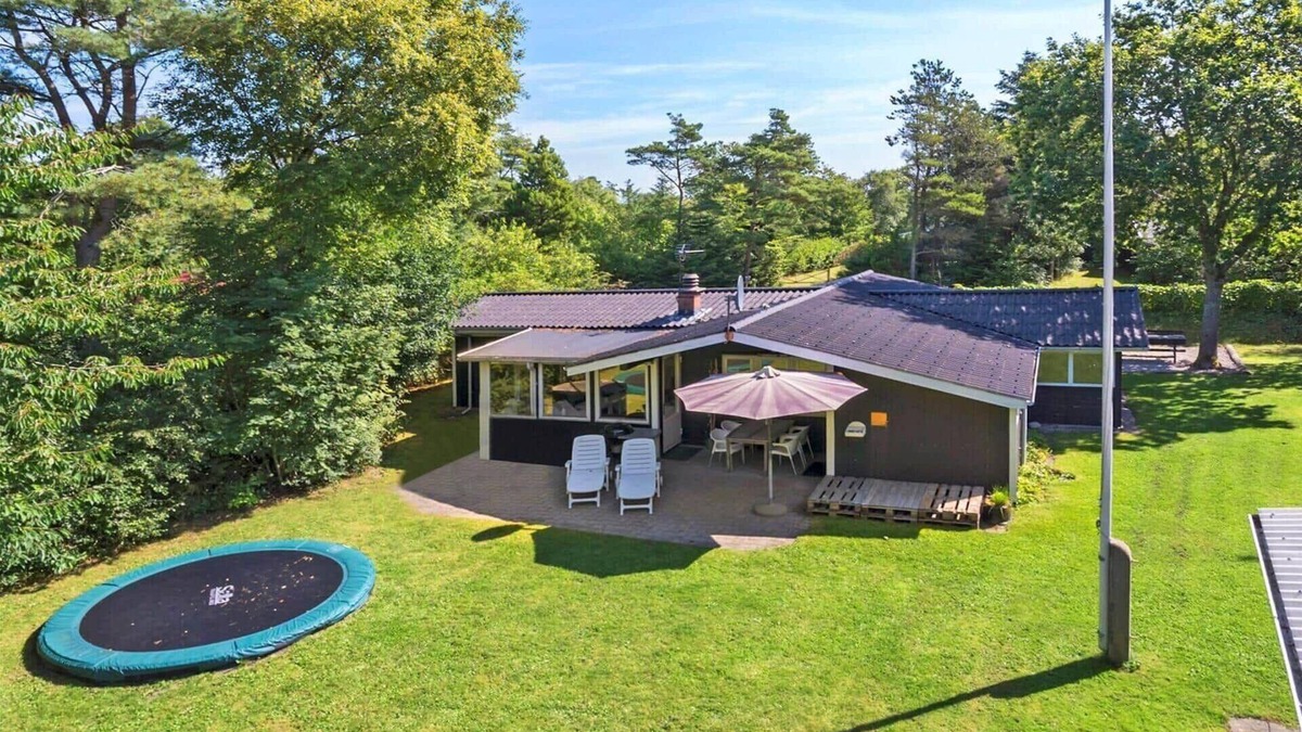 Sønder Nissum House | 30394 Ulfborg - Kaprifolievej 8