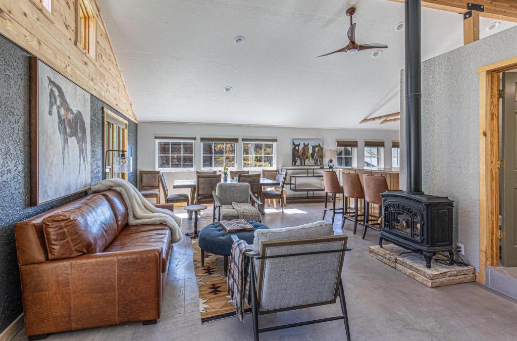 Mancos House | 3076 W Highway 160 - Guest House