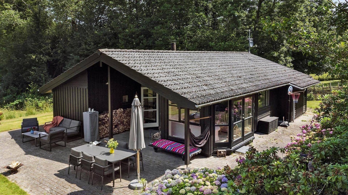 Borre House | 3077 Stege - Bundgarnet 137 B