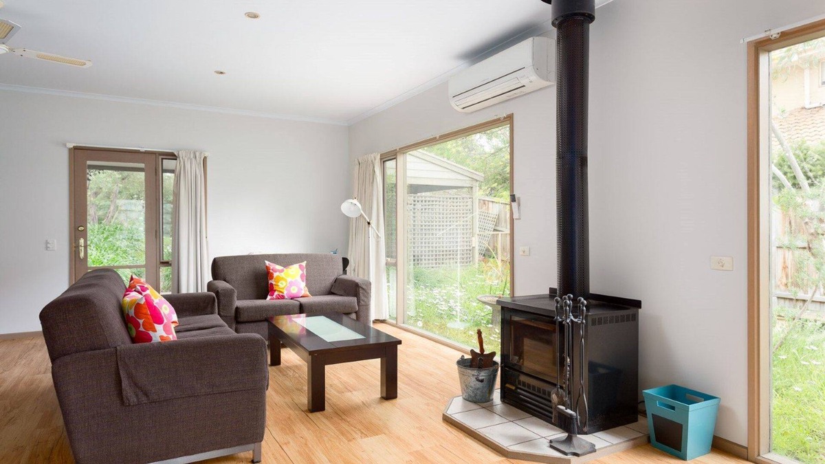 Silverleaves Apartment | 31 Bruce Road, Silverleaves - Next to the Beach