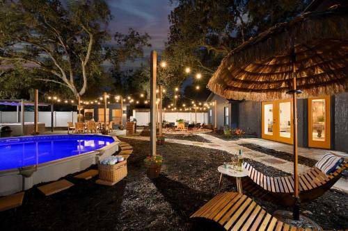 Limona Improvement House | 310 m² House ∙ 5 bedrooms ∙ 22 guests