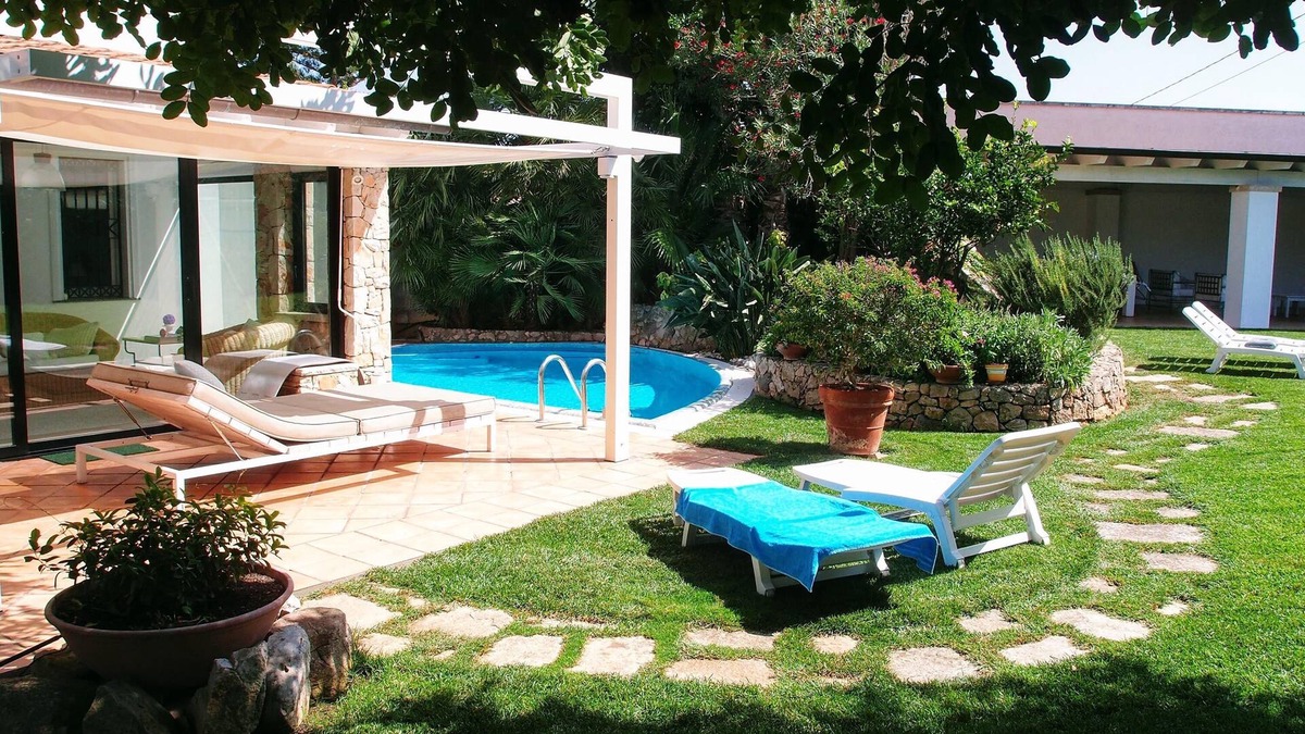 Merine Villa | 3197 Villa delle Camelie by Perle di Puglia