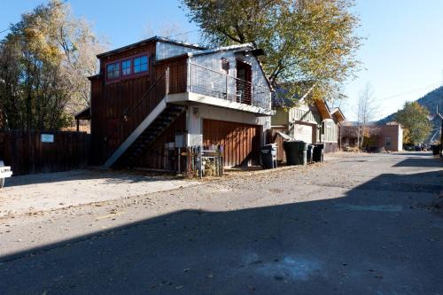 Historic Downtown Durango Apartment | 325 E. 4th Avenue