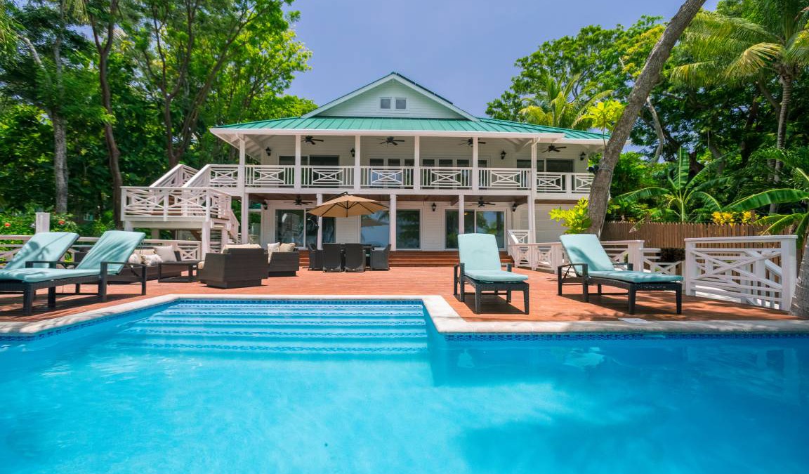 Gibson Bight House | 325 m² House ∙ 4 bedrooms ∙ 8 guests