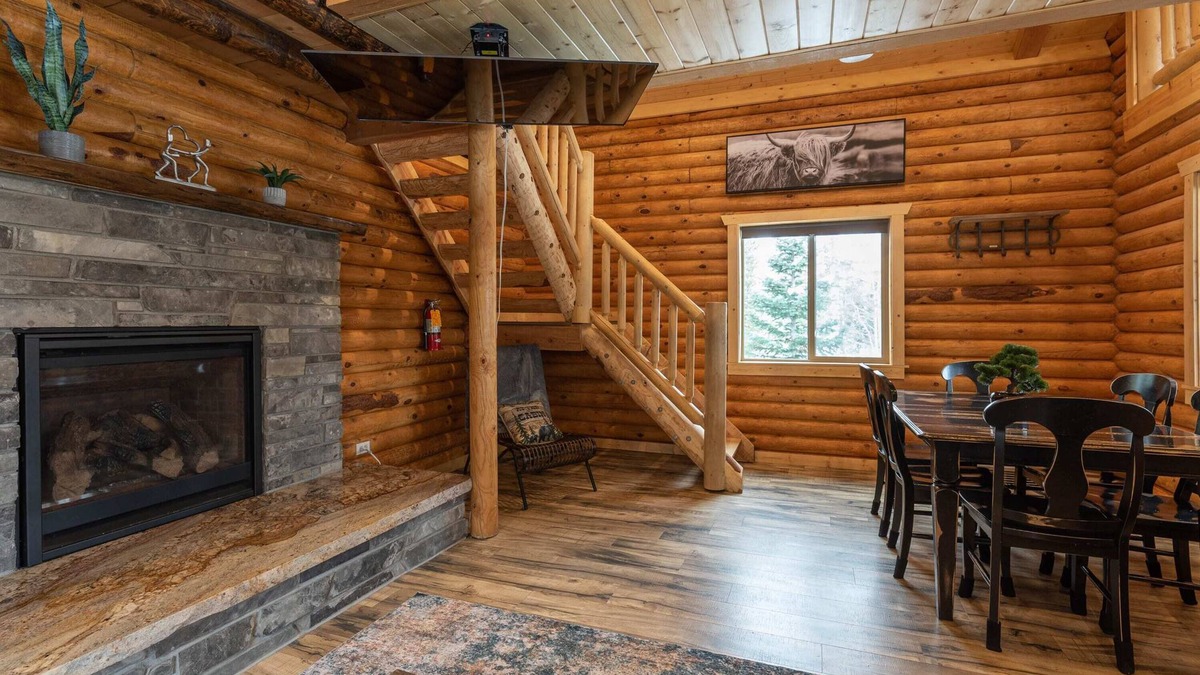 Steam Engine Meadows Cabin | 330 E Trail Road Cabin Secluded Mountain Getaway