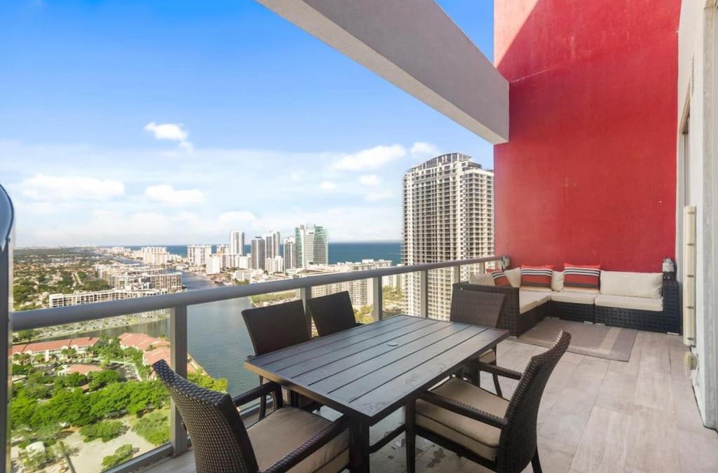 Hallandale Beach House | 3308 Exclusive 2BR 2BTH Penthouse Water City View 2 story balcony Modern Kitchen Pool