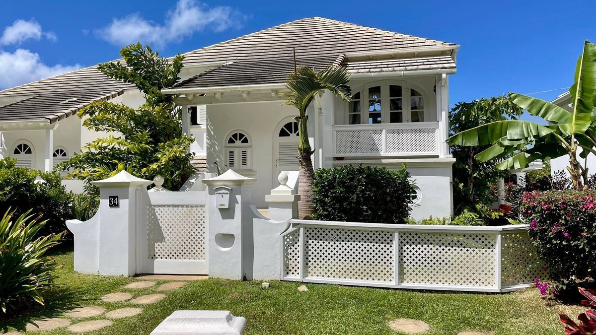 Westmoreland Villa | 34 Forest Hills. A Stunning 4 Bedroom Villa with Fabulous Views
