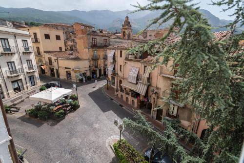 Castelbuono Apartment | 35 m² Apartment ∙ 2 guests