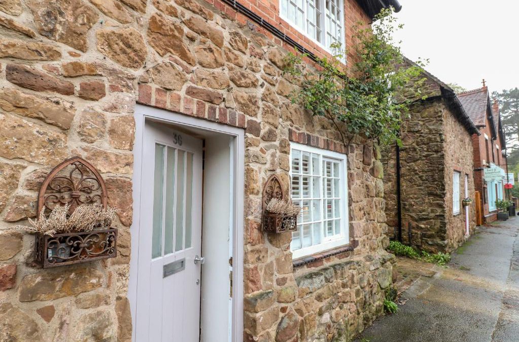 Ticknall House | 36 Main Street
