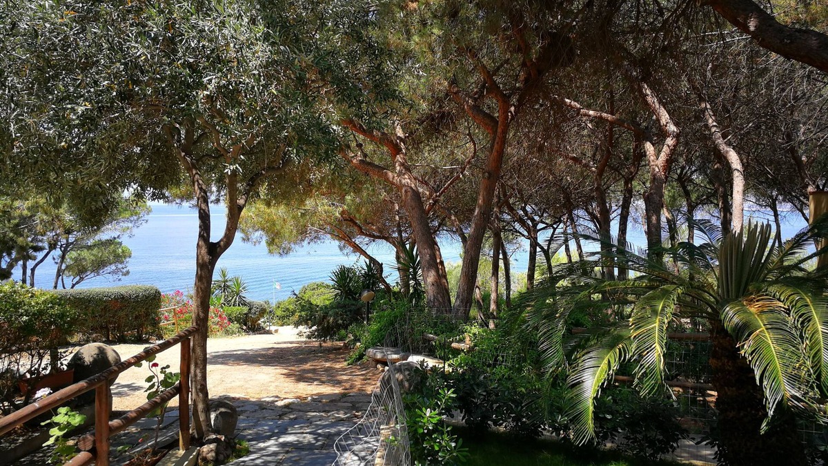 Terra Mala Villa | 360 ° of total relaxation in a small paradise overlooking the Gulf of Cagliari