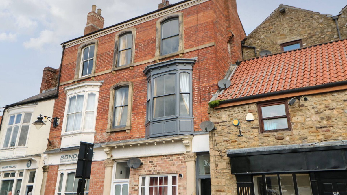 North Bitchburn Apartment | 36A FORE BONDGATE, family friendly in Bishop Auckland
