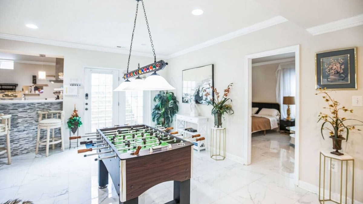 Fairland Apartment | 372) Luxurious 3BR Home!