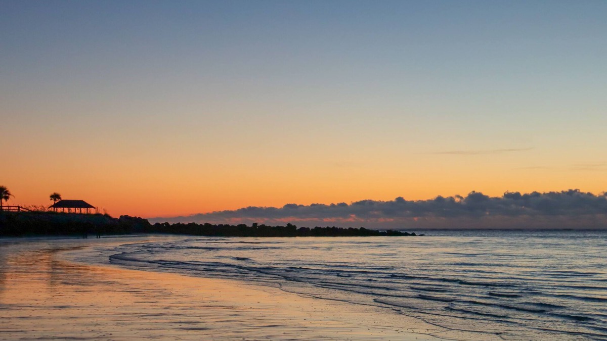 Saint Helena Island House | 383 Tarpon Blvd - New to VRBO! Resort Access Included!