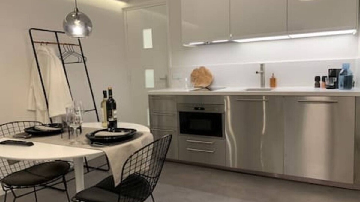 Delft Apartment | 38A Asvest · Hidden Gem of Delft heart of city center Delft