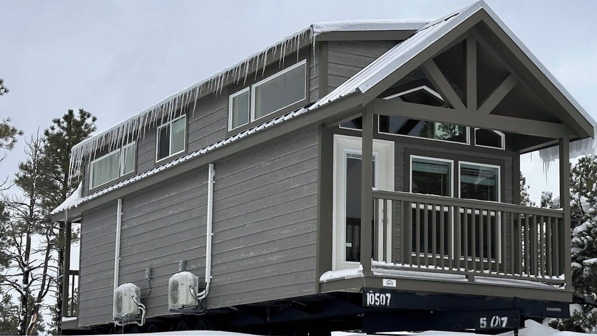 Williams Ski Chalet | 3A Cozy Cabin With Mountain View, WIFI and AC in Beautiful Williams