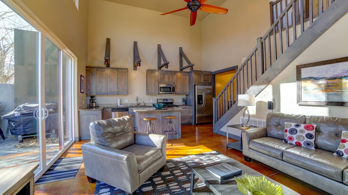 Moab House | 3B/2B Modern Downtown Moab Townhouse - Great Location