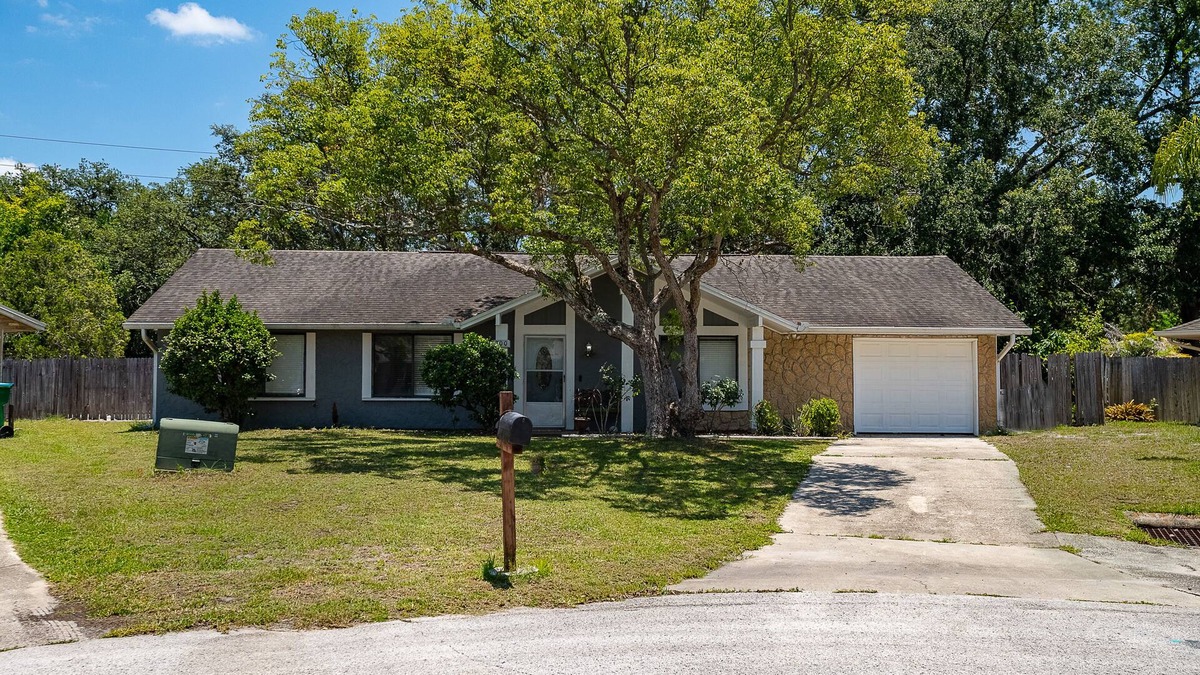 Winter Springs House | 3B/2Ba Home with Commmunity Pool. 30min from Universal Studios