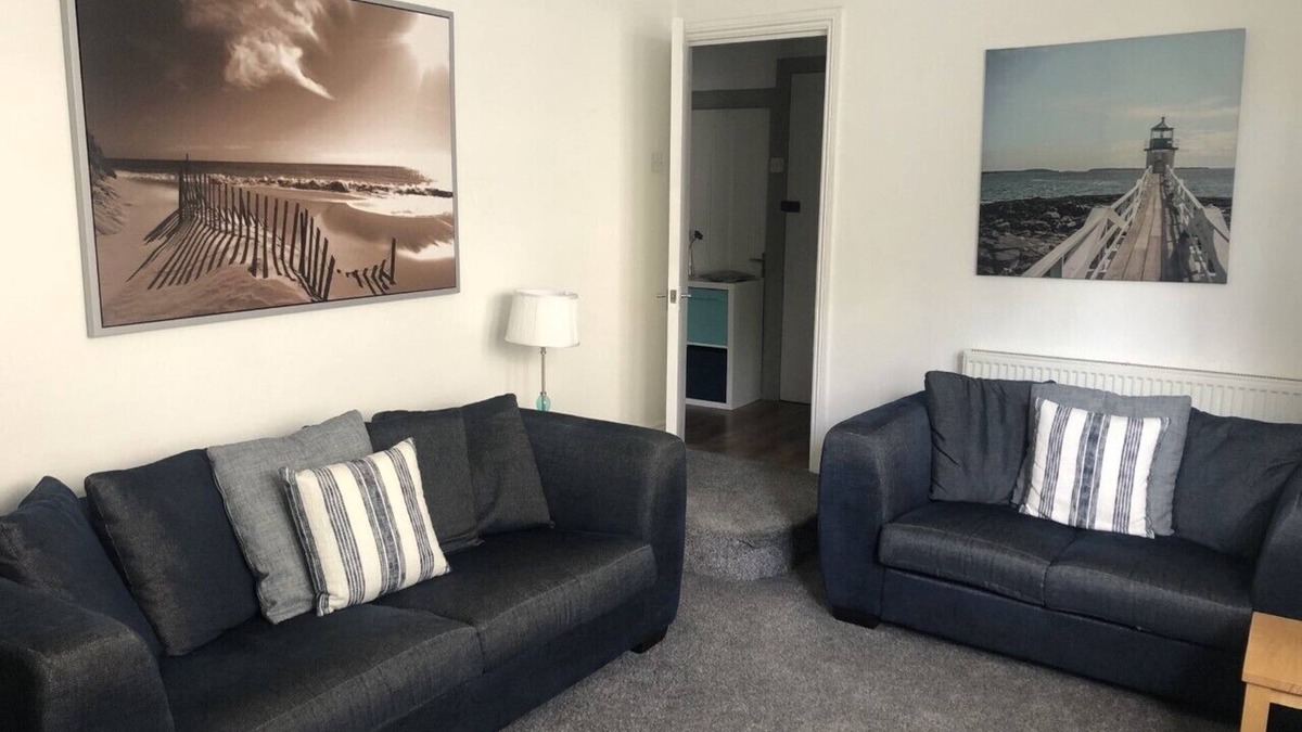 Pontcanna Apartment | 3B Duplex Apartment, parking, 10 min walk to Castle and City centre