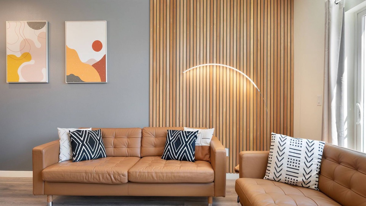 Crossroads House | 3B2.5B in Bellevue 2 Car Garage w/EV outlet and Central AC