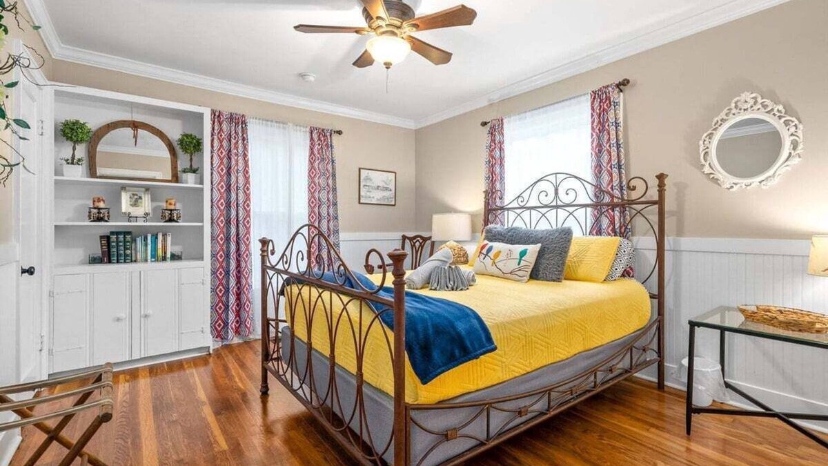 Springfield House | 3BD 102 Madison Ter S