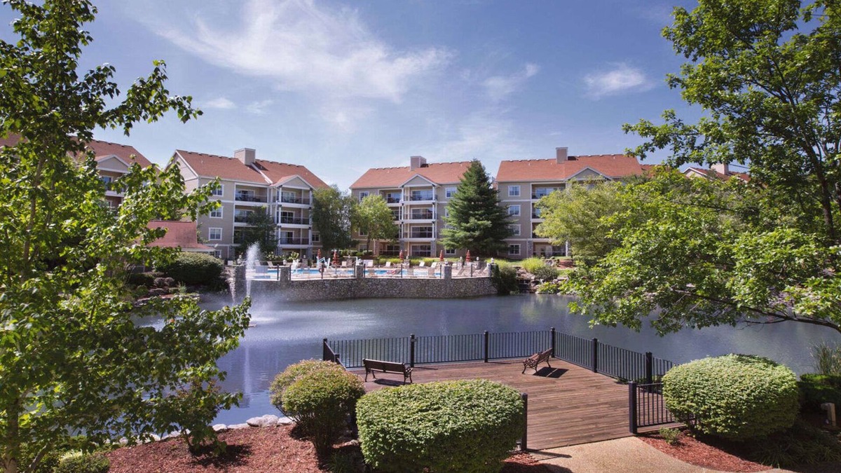 Table Rock Resort | 3BD Deluxe/Branson - w/Pools, BBQ, Game Room, Gym!