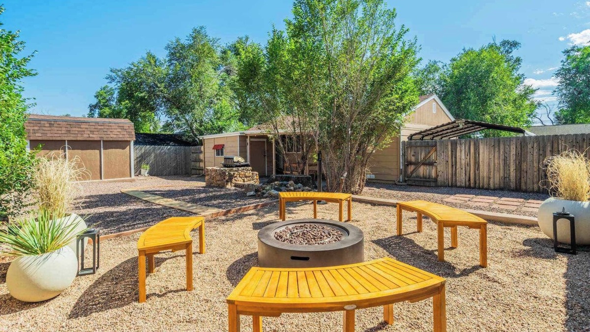 Security-Widefield House | 3BD Family Retreat Near COS Airport & Fort Carson