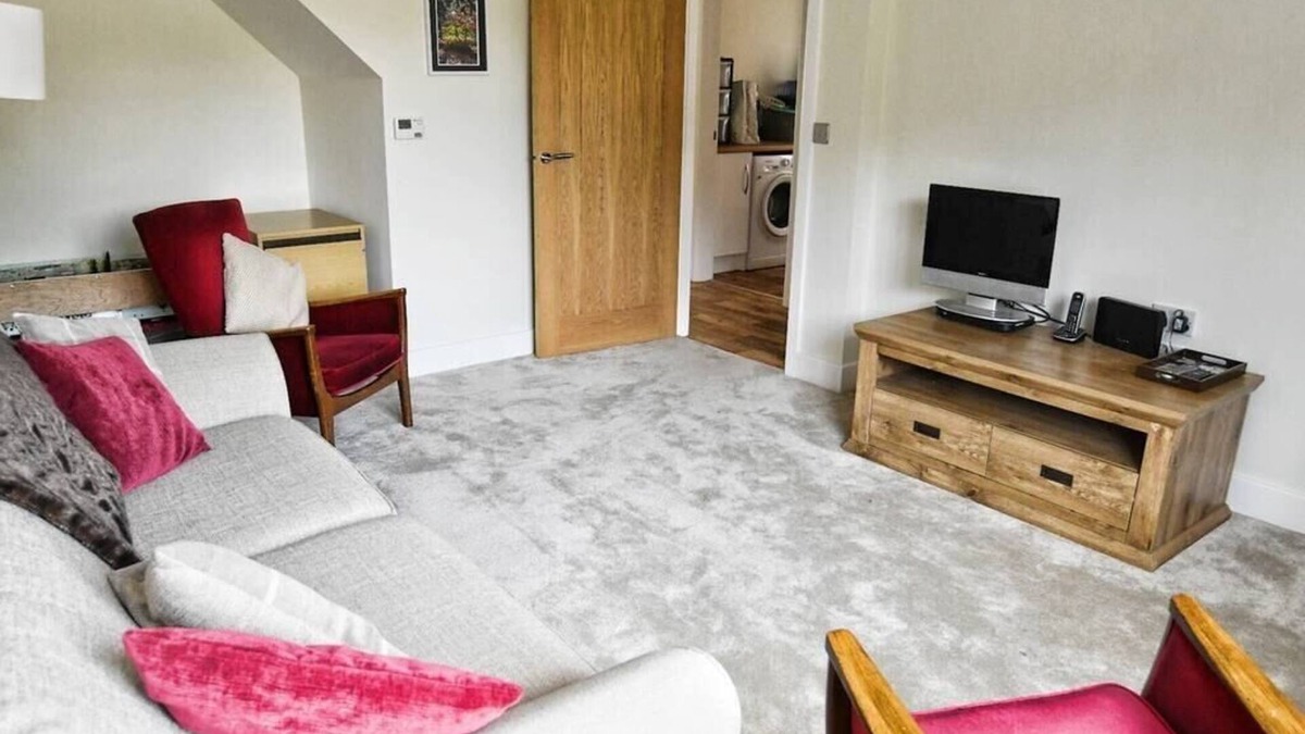 Barnetby House | 3BD Gem in the Heart of Barnetby Le Wold