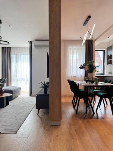 Ramnicu Valcea Apartment | 3BDR Luxury Apartment on Dem Radulescu Blvd