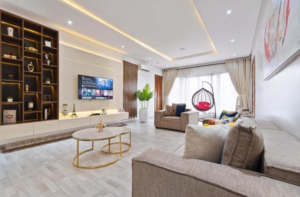 Ajah Apartment | 3BEDROOM ROYALE SUITE