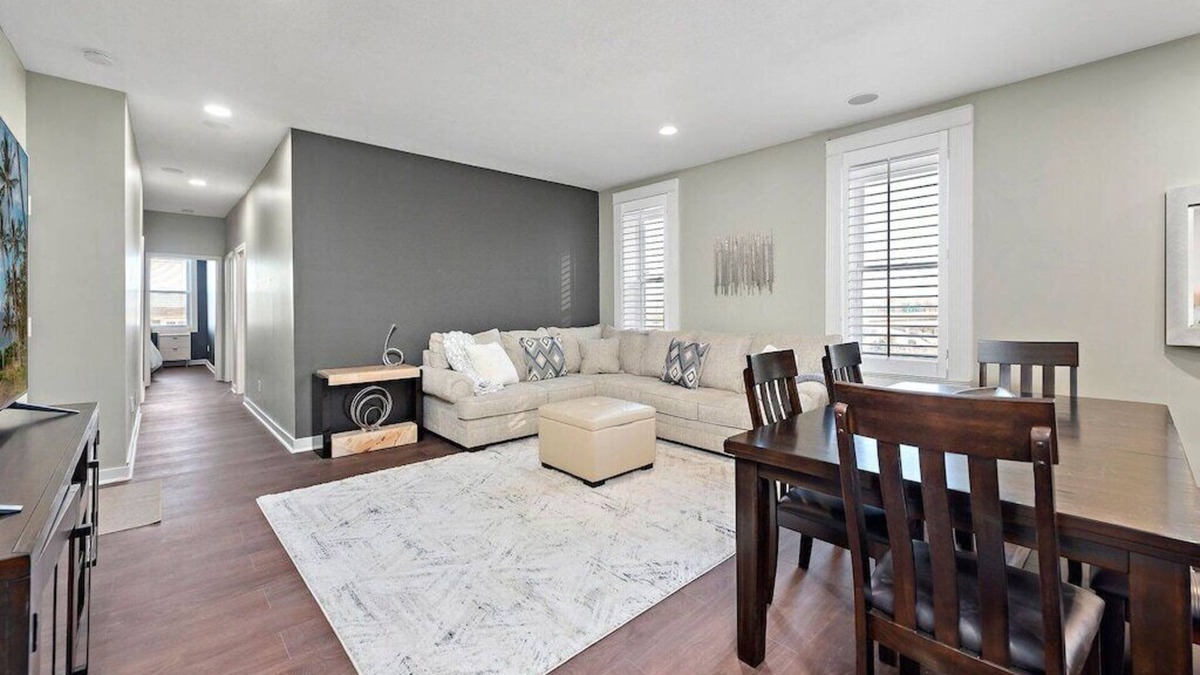 Downtown Kansas City Apartment | 3beds, 3Times The Fun