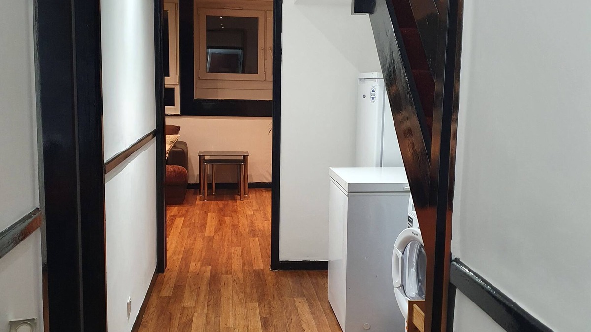 St. Mary's Park Apartment | 3Beds Family Friendly in London with good transport links. Close to Victoria