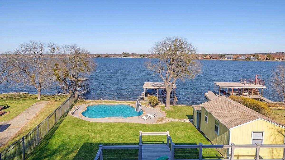 Granbury House | 3BR/3BA Home w/Pool, Fire Pit & Lake View