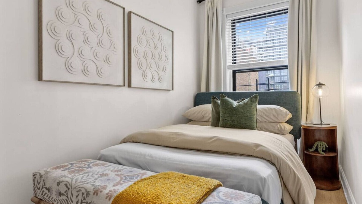 Harlem Apartment | 3BR Brownstone near Subway & Columbia Uni