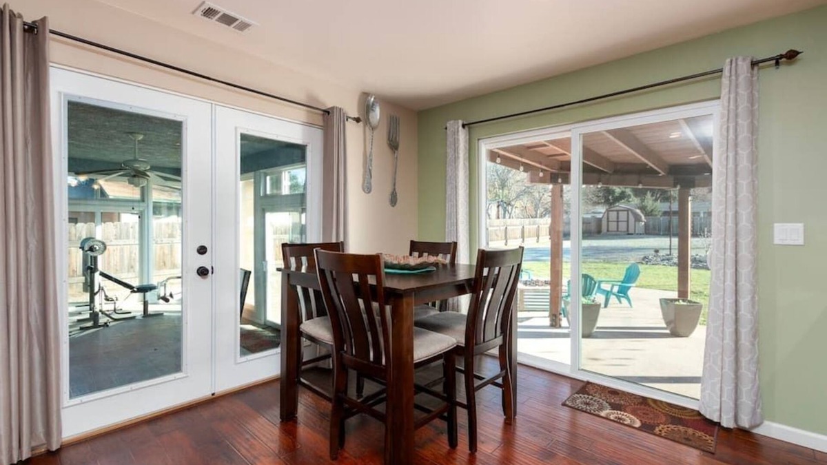 Atascadero House | 3BR Home | Fenced Yard w/BBQ & Firepit, Pets OK!