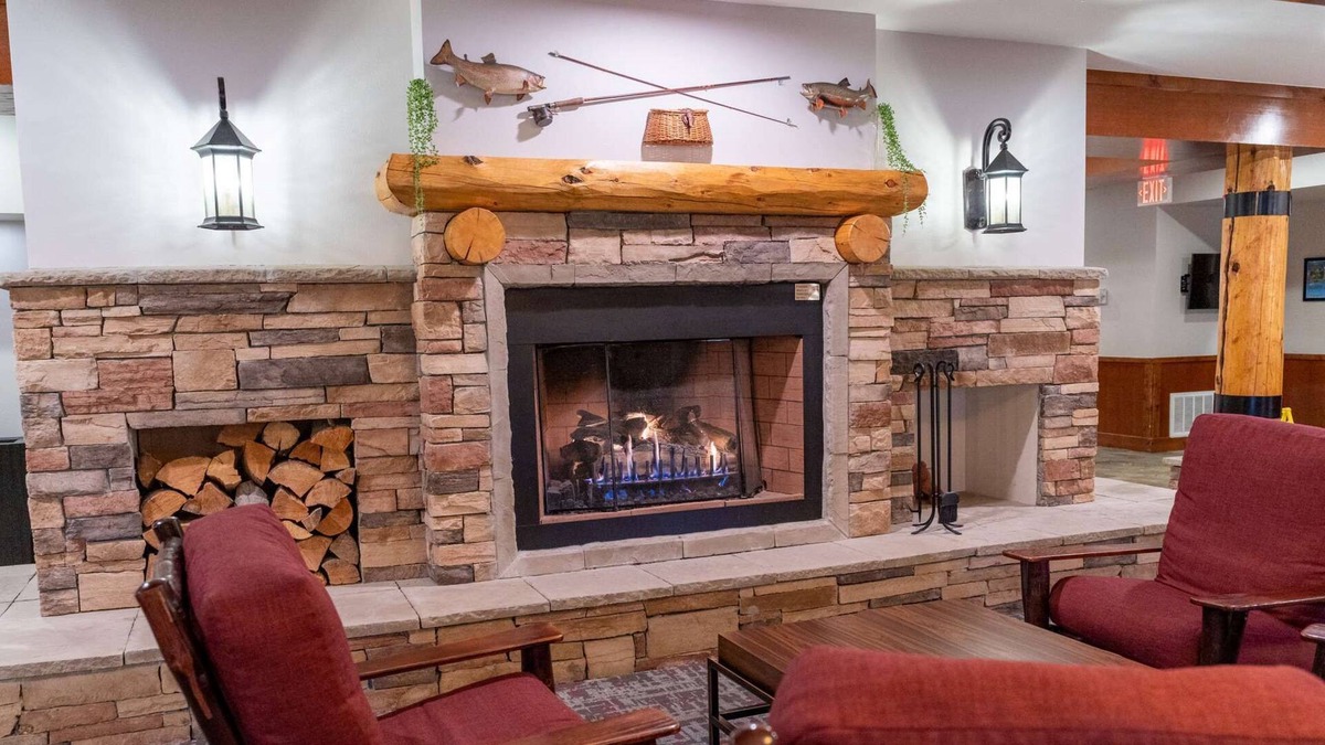 West Yellowstone Apartment | 3BR in resort near west entrance to Yellowstone