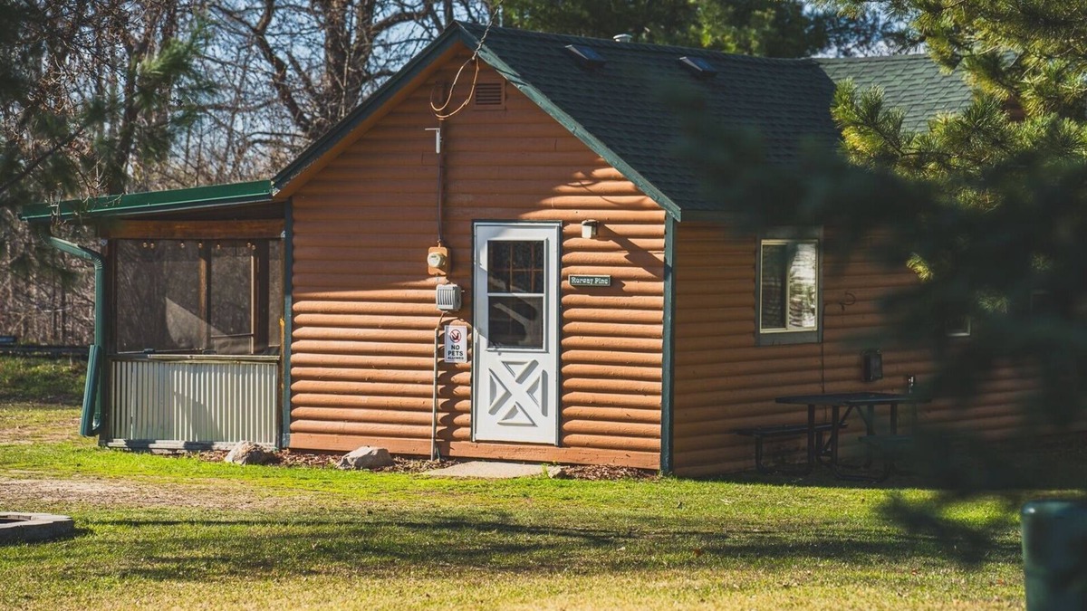 Backus Cabin | 3BR Lakefront Cabin w/Private Launch & Dock