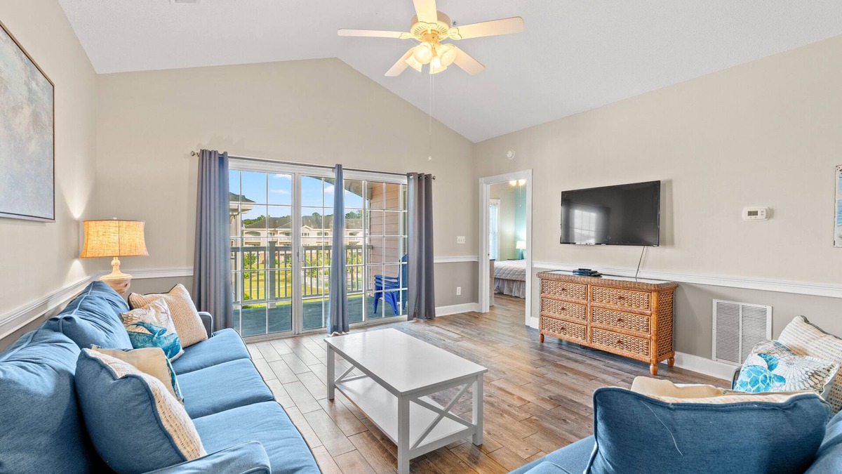 Central Myrtle Beach Condo | 3BR Myrtlewood Retreat! Comfort Near the Courses & Coast!, Sleeps 6