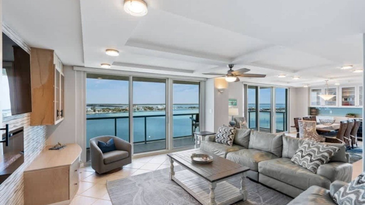 Villa Sabine Condo | 3BR Panoramic Island View + Washer/Dryer ~ Onsite Pool/Grills/Boat Launch