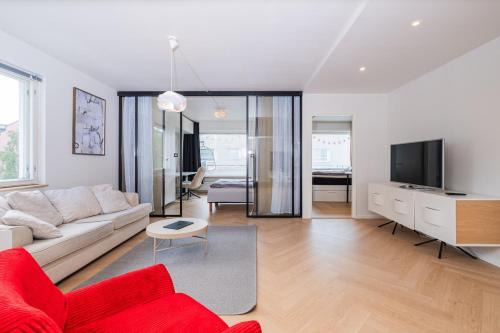 Alppiharju Apartment | 3BR Scandinavian 76 m2 Linnanmäki Free parking