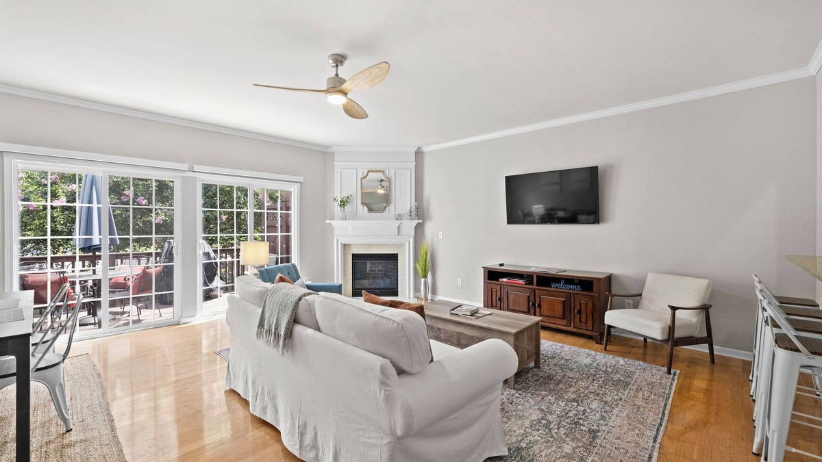 Charlotte House | 3BR Townhome Quiet Family Area in South Park w/Balcony, BBQ, Work Space, & WiFi