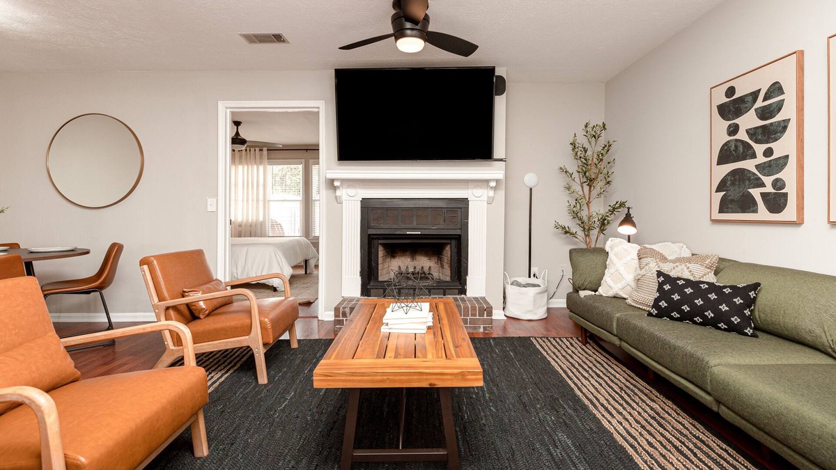 Warner Robins House | 3BR Townhouse | RAFB | Fully Fenced
