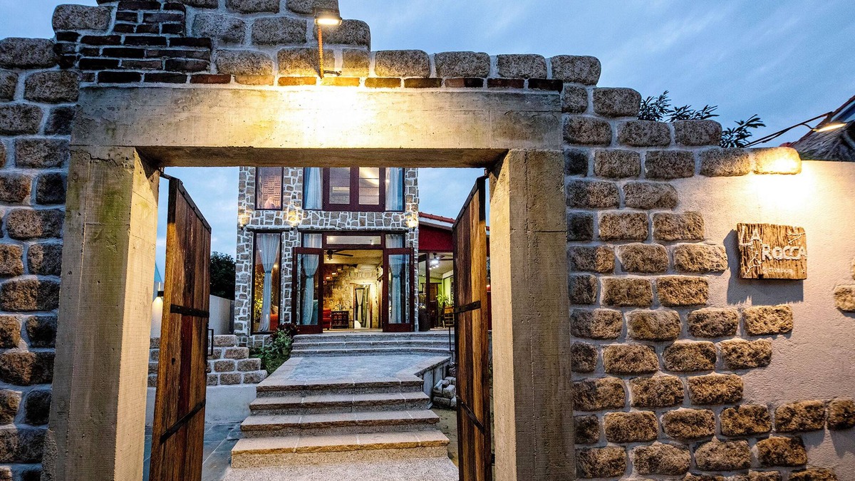 Cam An Villa | 3BR villa next to the beach in charming An Bang Beach, Hội An